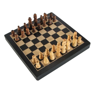 8" Rosewood Magnetic Chess Set