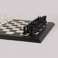 23" MoW Black and White Lacquered Imperator Presidential Staunton Chess Set
