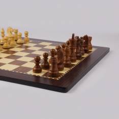 15 1/2" MoW Classics Honey Rosewood Executive German Staunton Basic Chess Set