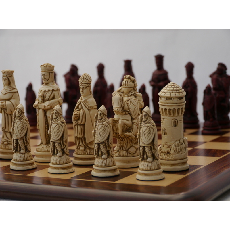 Chess Chivalry: Staunton Chess Pieces & Chessboards