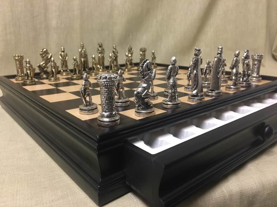 15 Metal Medieval Knights Storage Chess Set