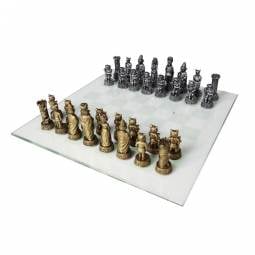 3 1/2" Cats vs Dogs Polystone Chess Set with Board