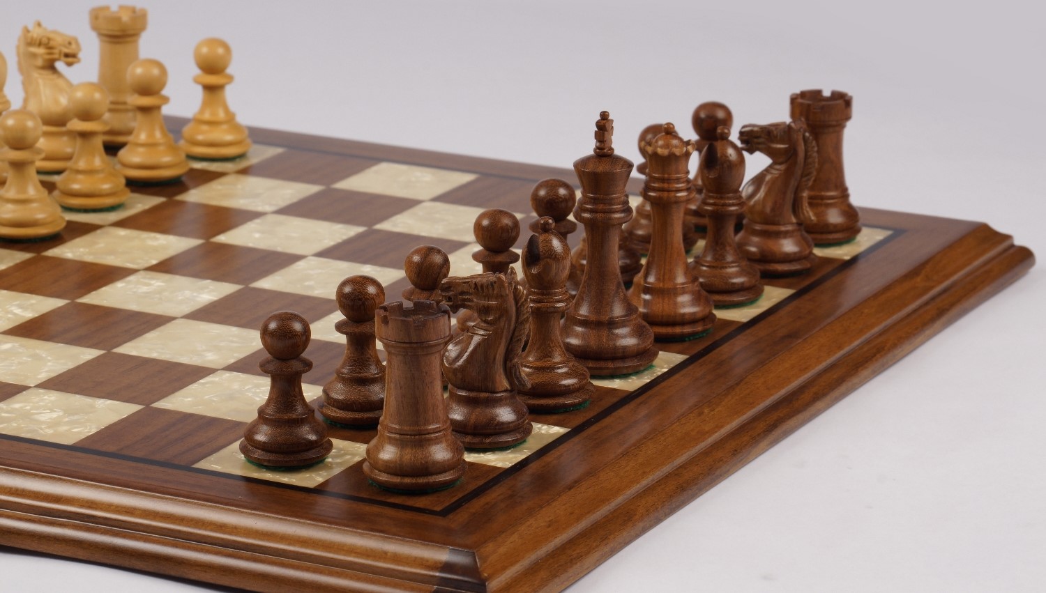Honey Rosewood Deluxe Chess Set